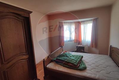 Casă cu 6 camere de vânzare, teren generos,  Osorhei - 8