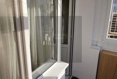 Garsoniera renovata 35 mp/ Metrou 1 decembrie la 3 minute - 1