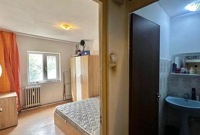 Apartament cu 3 camere decomandat în Colentina