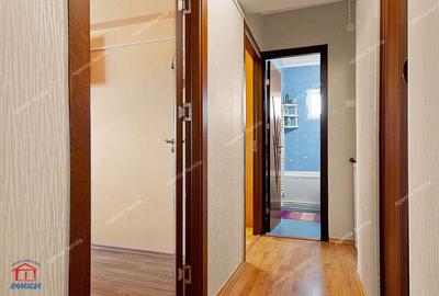 Apartament spatios, renovat, 4 camere, decomandat, etaj 4, Micro 39 - 11