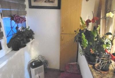 Garsonieră decomandată, mobilată în Cetate