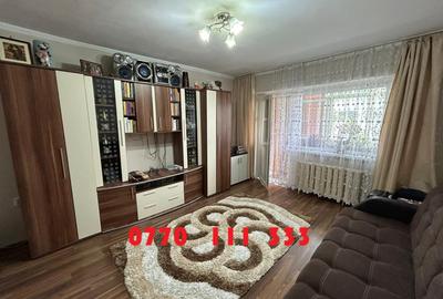 Apartament cu 2 camere decomandat, mobilat în Obor