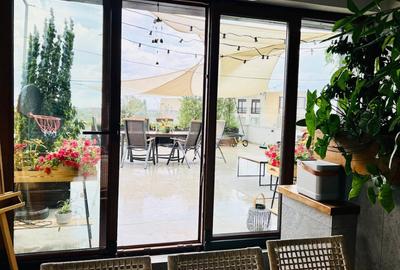 Apartament cu 2 camere semidecomandat, mobilat în Central