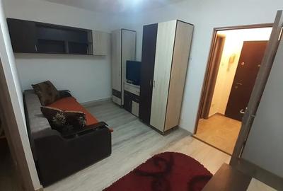 Garsoniera et 2/4 zona Poitiers-Siraj - 1