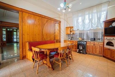 Ultracentral -Cladire impozanta  D+P+2E. - 17