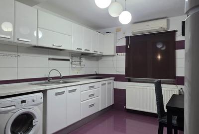 Apartament cu 3 camere, mobilat în Ultracentral
