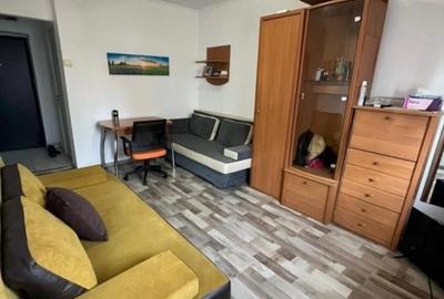 Garsonieră decomandată în Gară