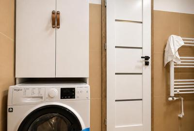Apartament pe două niveluri cu supantă, mobilier la comandă și loc de parcare - 11