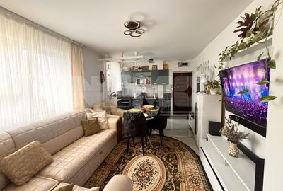 Apartament cu 2 camere semidecomandat, mobilat în Central