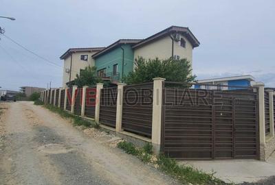 Casă cu 10 camere în Mamaia-Sat