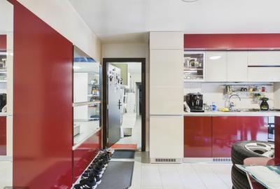 Apartament 3 camere, 2băi, complet mobilat Complex - 11