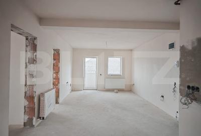 Apartament cu 3 camere semidecomandat în Central