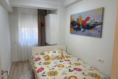 Apartament cu 2 camere decomandat, mobilat în P-ța Romană