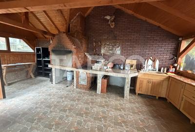Casa cu potential de investitie 7 camere foisor 4 bazine de pesti - 20