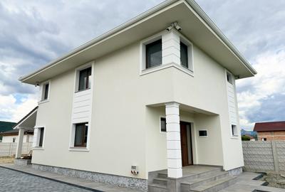 Casă individuală cu 4 camere în Micești
