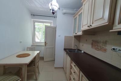 De inchiriat apartament  3  camere zona centrala- langa hotel Central - 11