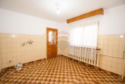 Casa individuala cu 7 camere, de vanzare 250 mp utili, Buzau - 11