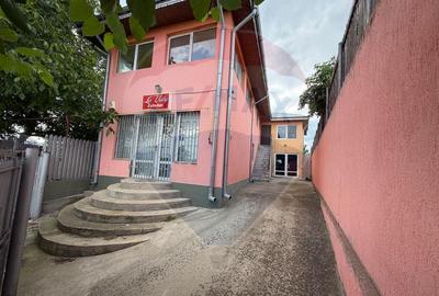 Casa si spatiu comercial (P+1 ) de vanzare - 1