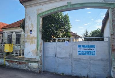 Casa in Sanpetru, constructie din caramida pe D+P+pod, beci, teren 1819 mp ! - 2
