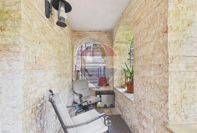 Proprietate unică formată din doua apartamente vila B-dul Primaverii - 16