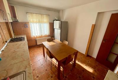 INCHIRIERE APARTAMENT 3 CAMERE - CENTRALA TERMICA - ULTRACENTRAL - 4