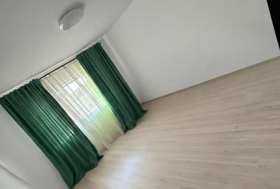 Vand apartament la mansarda Sanpetru Subcetate - 1