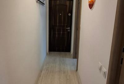 Garsonieră spațioasă Tractorul , mobilier complet, parter - 5