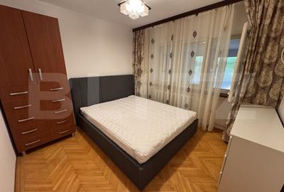 Apartament cu 3 camere decomandat, mobilat în Sărari