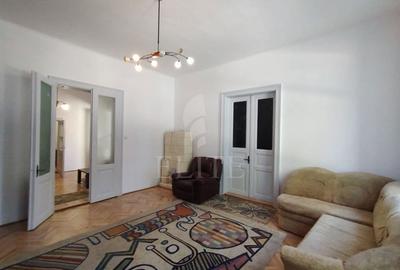 Casă cu 4 camere în Gruia
