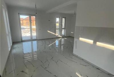 DUMBRAVITA - 5 CAM - DUPLEX - 3 BAI - 2 TERASE - CURTE - INCALZIRE PARDOSEALA || - 5