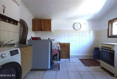 Castelu - Str. Florilor, casa din 2012, teren 737 mp si 106 mp utili - 20