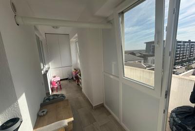 Apartament 2 camere decomandat, mobilat, utilat, metrou Berceni - 10