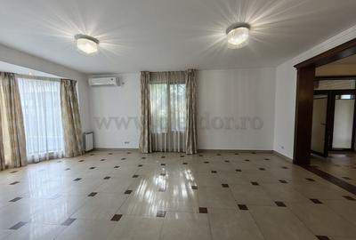 Vilă individuală cu piscină, Jollie Ville - 3