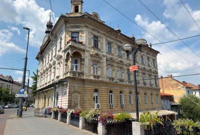 Apartament cu 2 camere decomandat in Centrul orasului str Horea nr 2 - 1