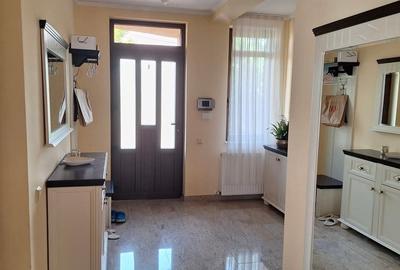 Vilă elegantă de închiriat - 4
