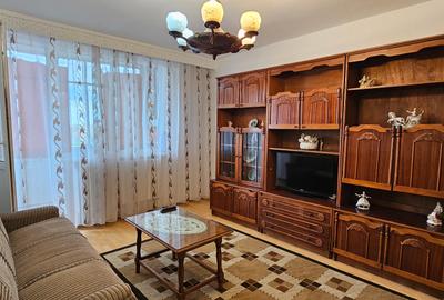 Apartament cu 2 camere decomandat în Hipodrom 3