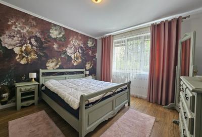 Apartament 3 camere 2 locuri de parcare si boxa , Strada Carpati - 15