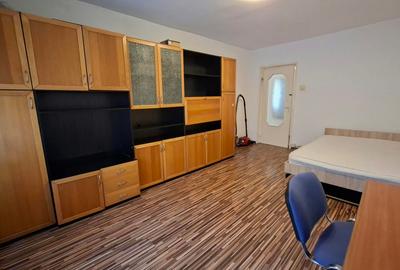 De inchiriat apartament 3 camere, Tg. Mures, Cornisa (UMF) - 1