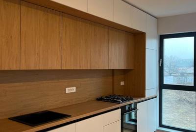 Apartament cu 3 camere, mobilat în Străulești