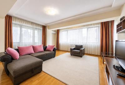 Apartament cu 3 camere decomandat, mobilat în Aviatorilor