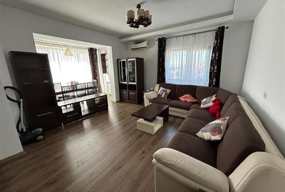 Apartament cu 3 camere decomandat, mobilat în Nord
