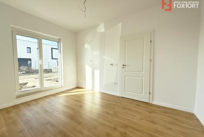 Duplex cu 4 camere în Covaci