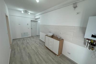 Garsoniera nemobilata - birou, etaj 2, parcare, bloc nou, Liceul Unirea - IPJ - 2