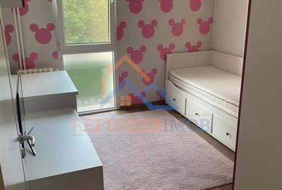 Apartament de vanzare cu 3 camere, zona Titan - Piata Minis - 3