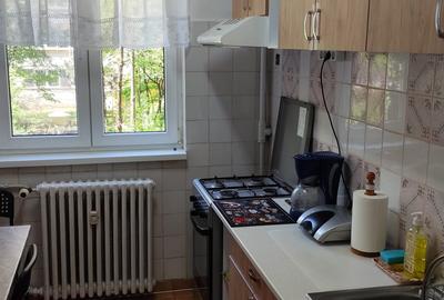 Ap 3 cam, et 1/10, bloc anvelopat,vizavi de Veranda Mall, Obor, metrou 5 min - 10