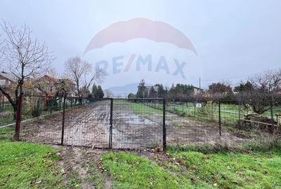 Teren intravilan de 1427 mp, în Nord-Est