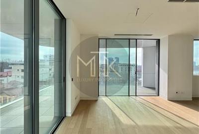 Apartament cu 4 camere decomandat în Floreasca