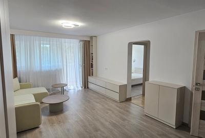 Apartament cu 2 camere semidecomandat în Tineretului