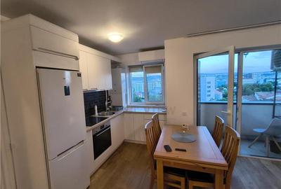 Apartament 3 camere, Piata 1 Mai - 4