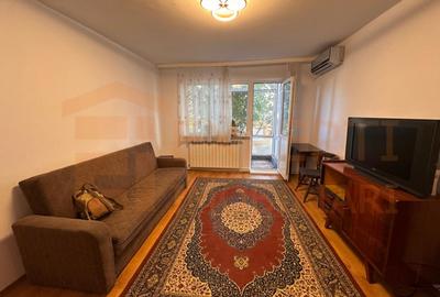 Apartament cu 3 camere semidecomandat în Tomis Nord